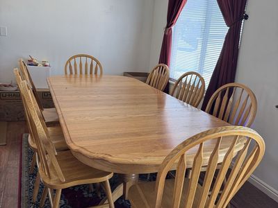 Oak Dining Table Set with 8 Windsor-Style Spindle Back Chairs $250 OBO