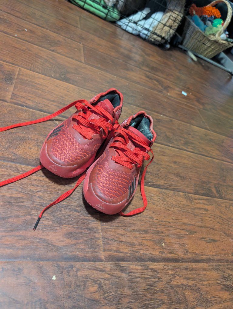 Donovan Mitchell basketball shoes size 3 1/2