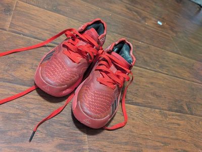 Donovan Mitchell basketball shoes size 3 1/2