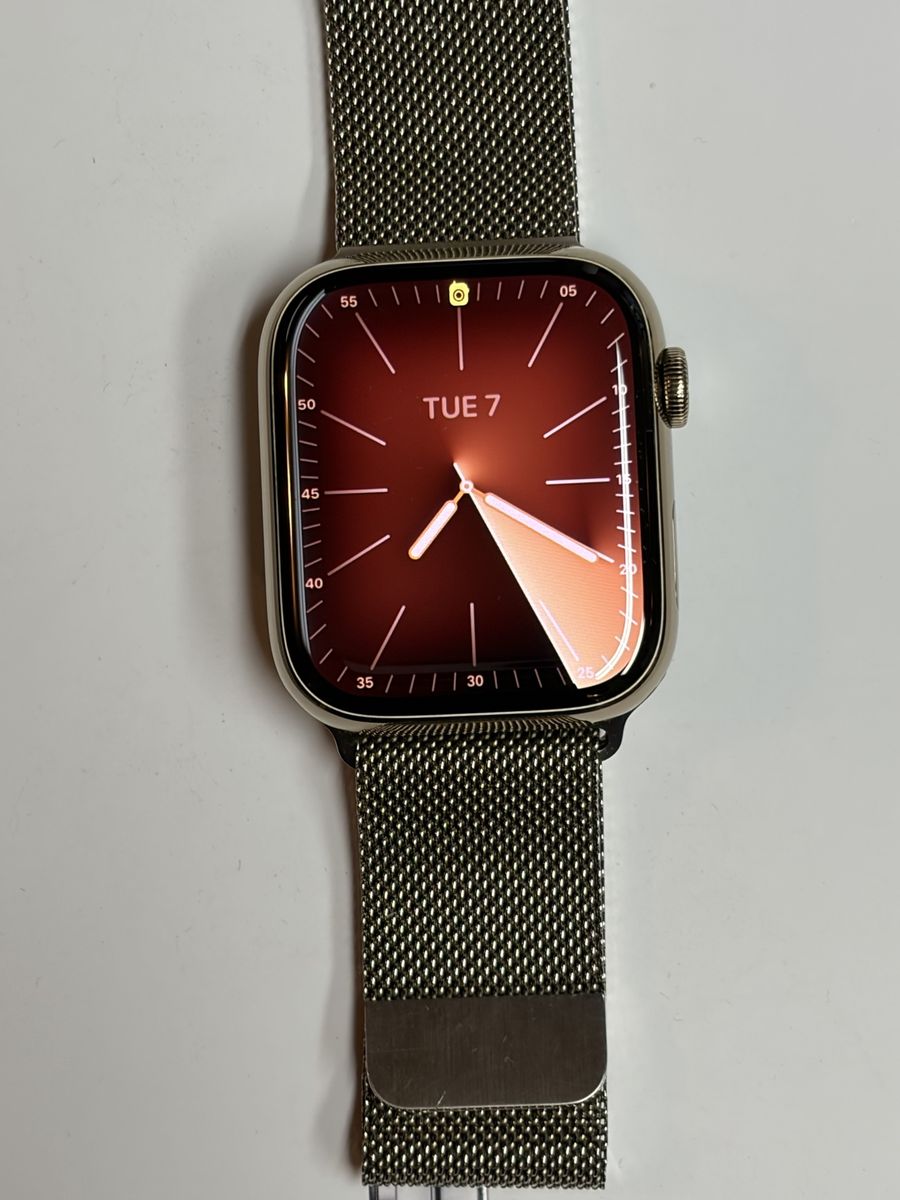 •• Apple Watch S 9 45mm Gold Stainless Steel Ceramic ••