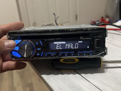 Pioneer Stereo BLUETOOTH FM USB aux