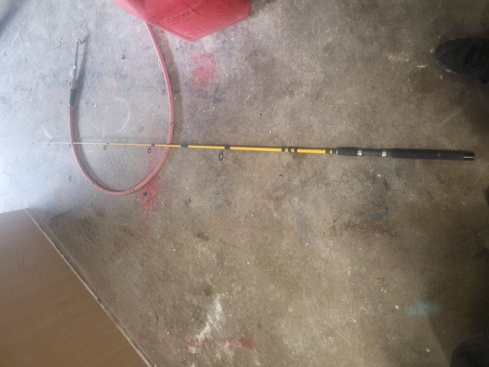 fishing pole older works great