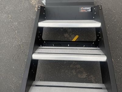 Lippert Solid 3 Step