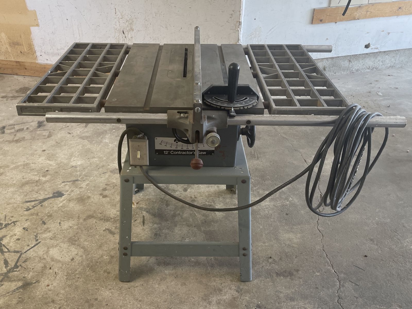 Rockwell 12” contractor table saw