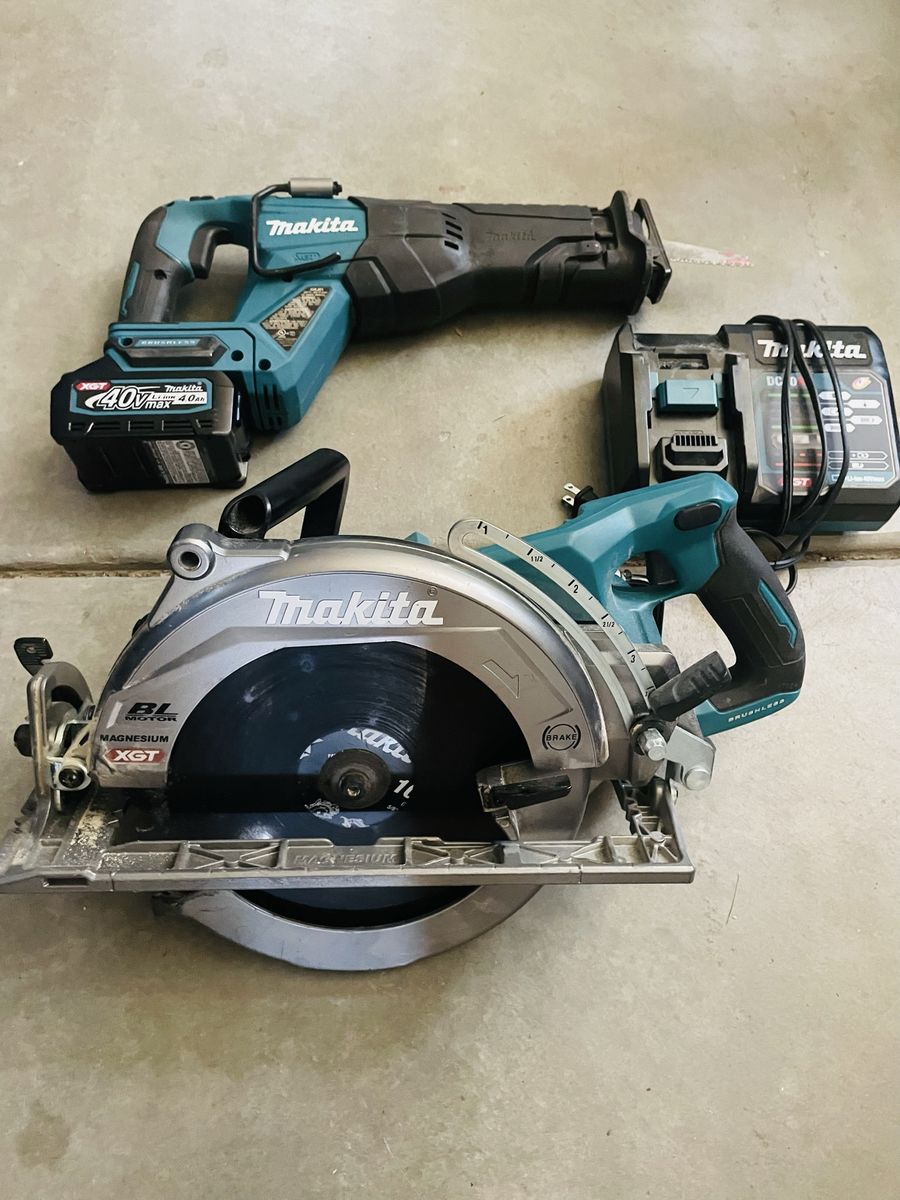 Makita saw and sawall set