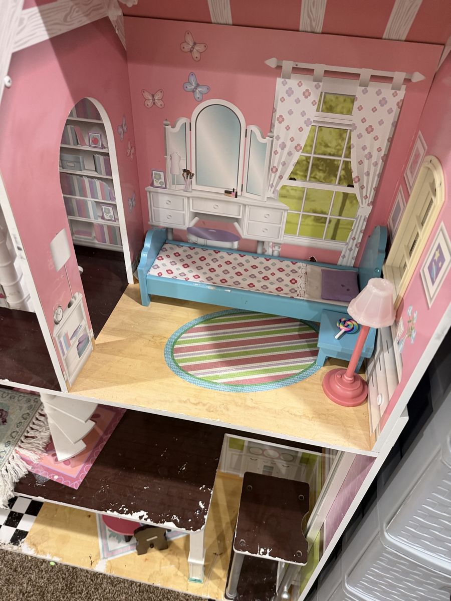 Main image 5