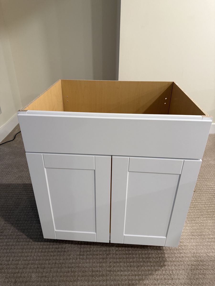 Hampton Bay Shaker 30in width x 24in deep x 34in height