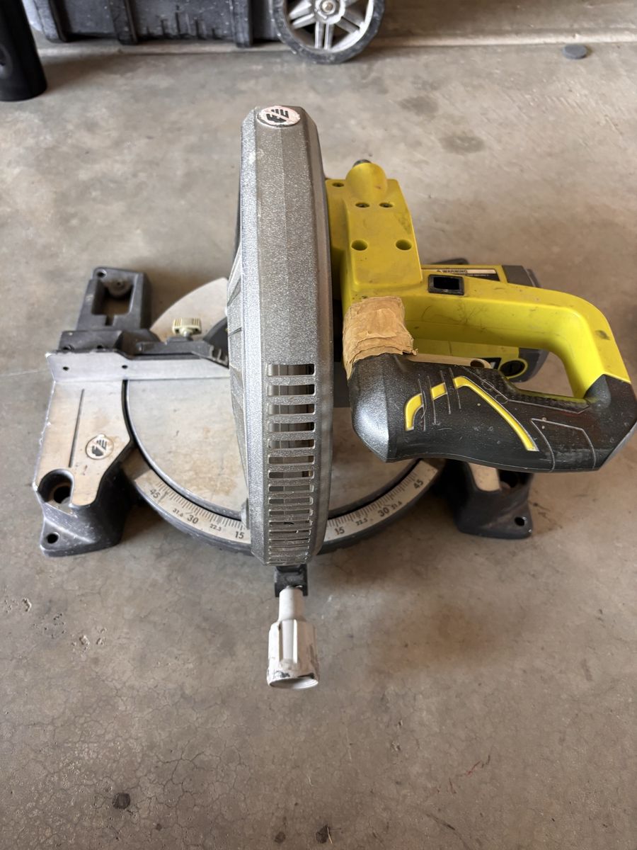 Ryobi 10in Sliding Miter Saw , 15 Amp