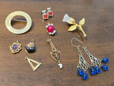 Vintage Jewelry Lot - Earrings, Pendants, Pins & Brooches
