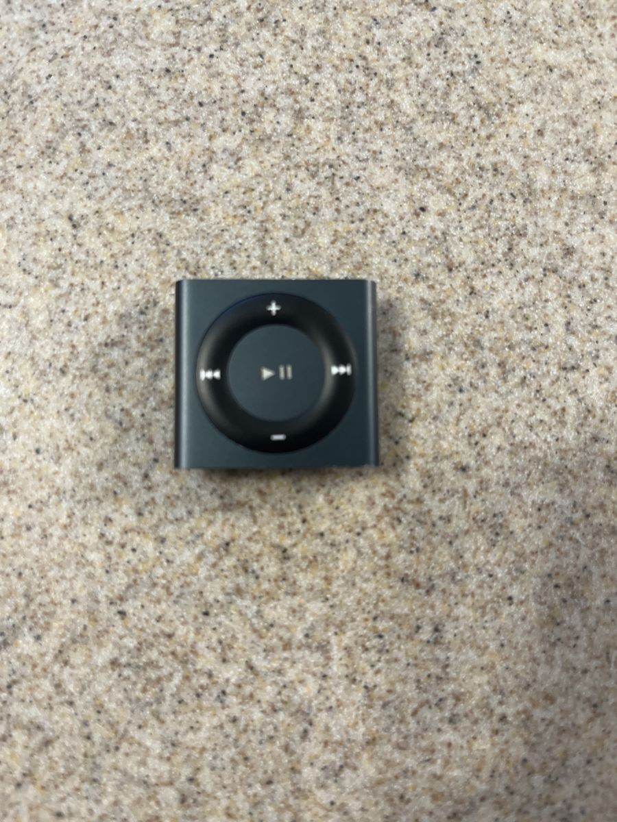 iPod shuffle & Charger