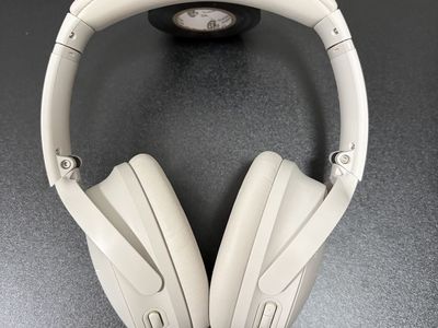 Bose QuietComfort SE Wireless Headphones – Pristine White