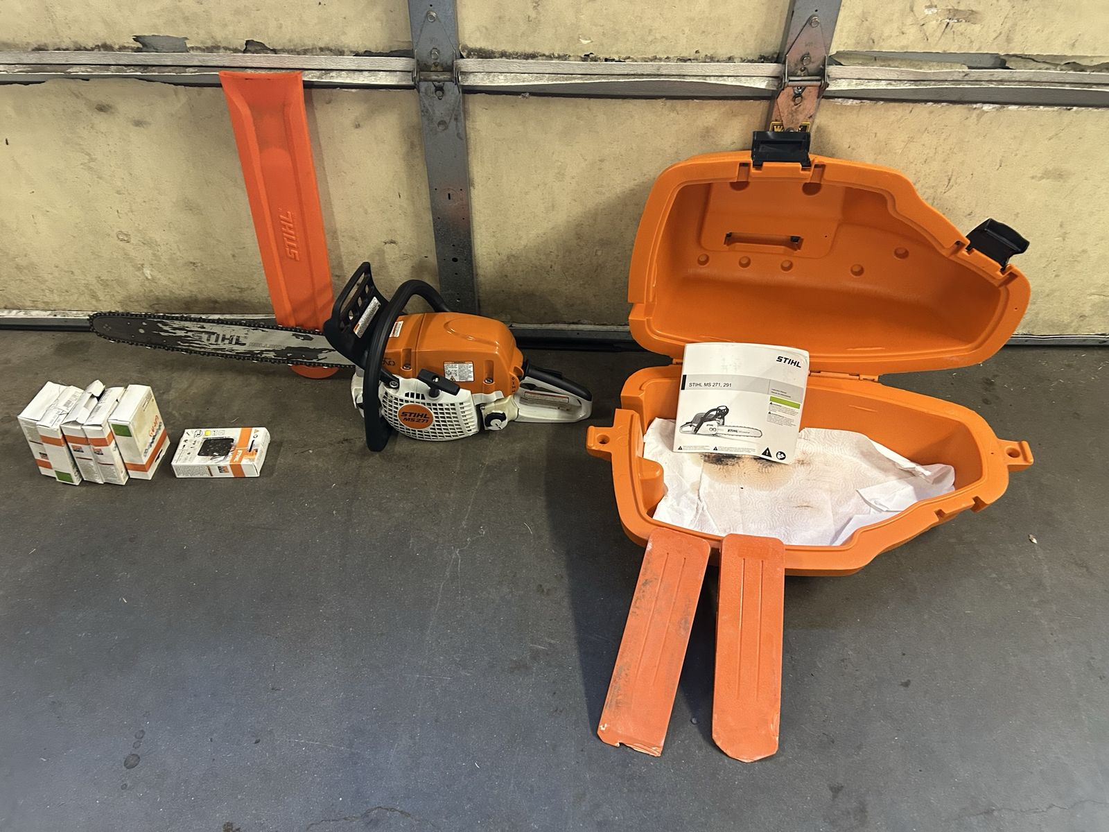 STIHL MS 271 Chainsaw with Hard Case, Guide Bar, and Accessories