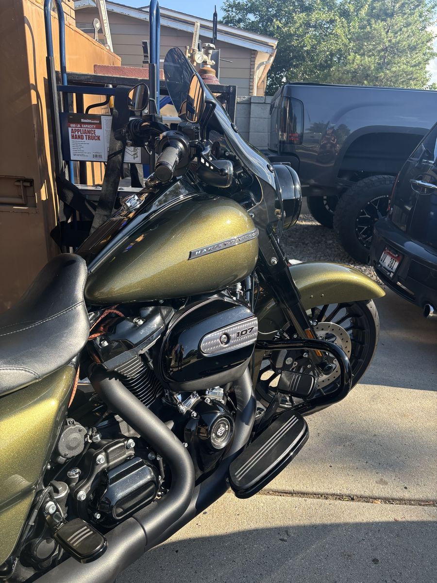 2018 Harley-Davidson Road King Special 107 Milwaukee-Eight w/ Upgrades & Extras