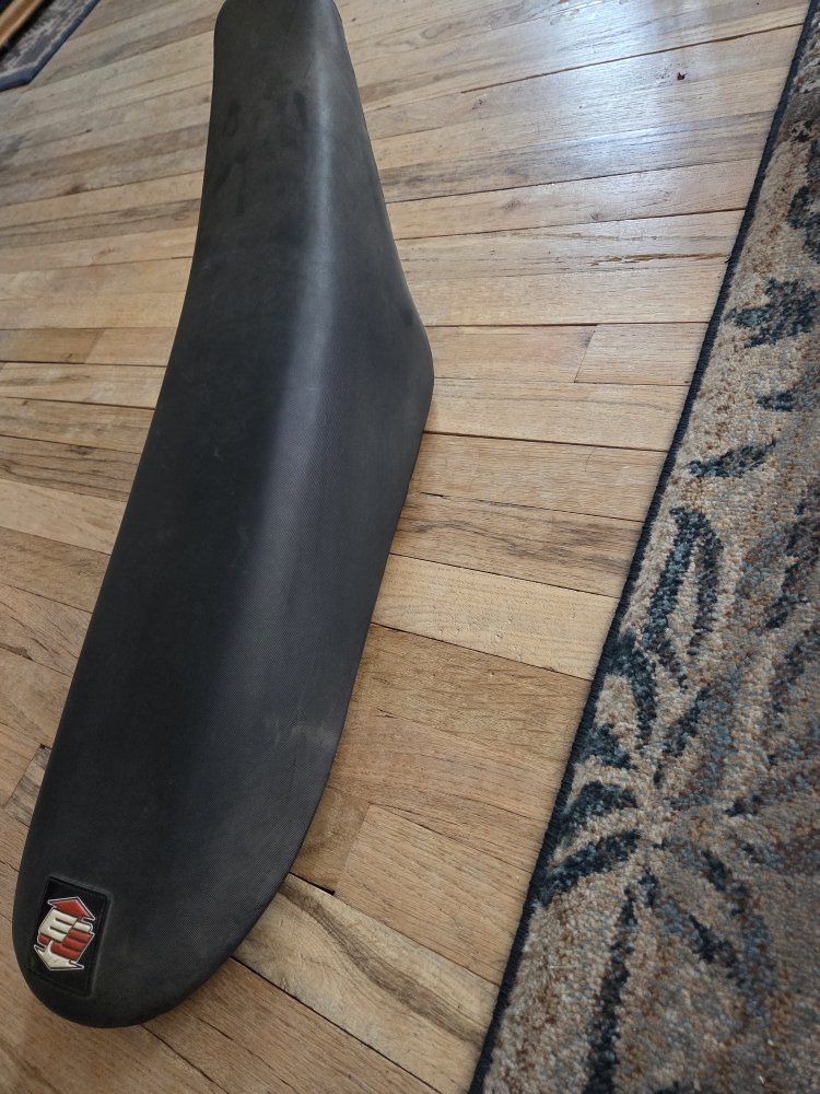 KTM 2006 EXC seat