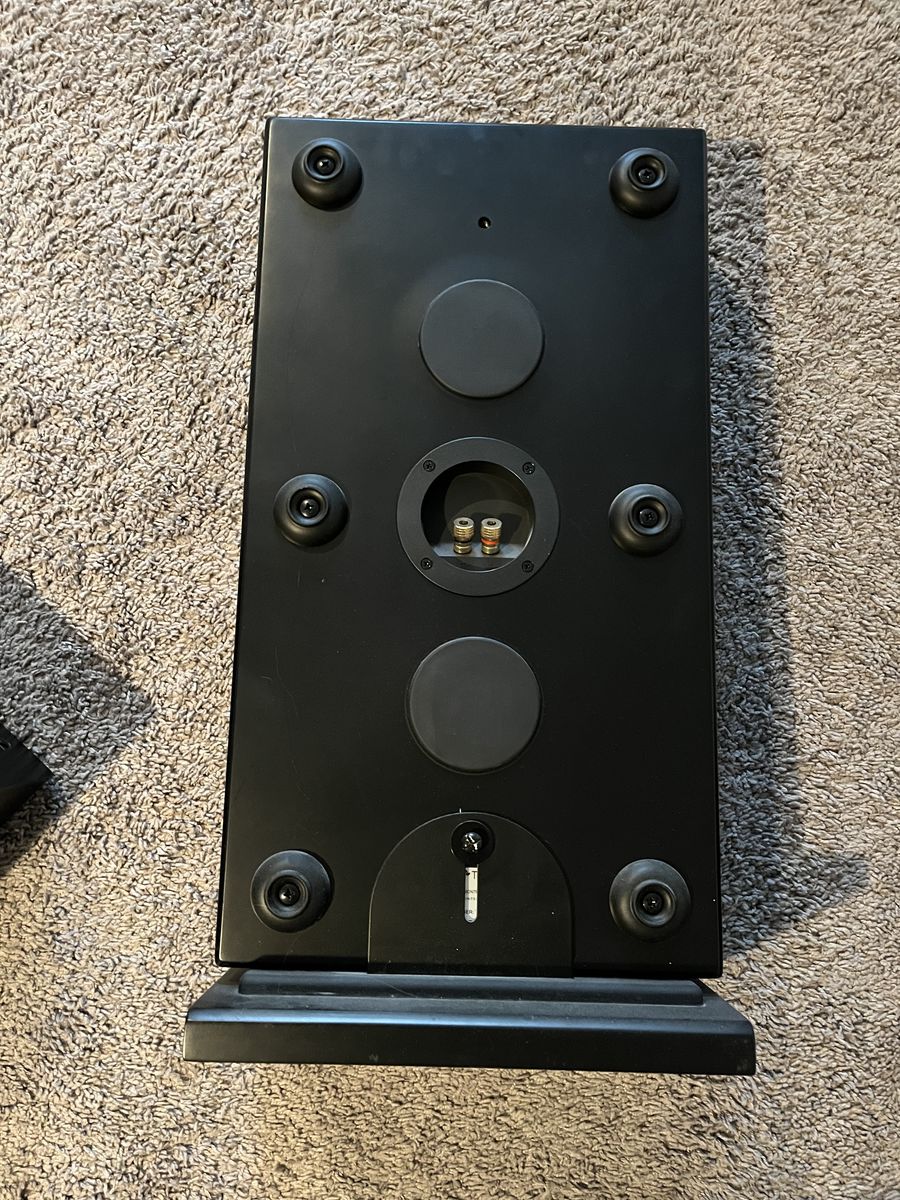 Main image 8