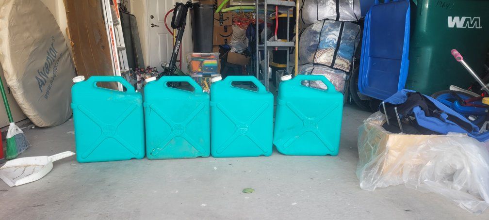 Reliance Aqua-Tainer 6 Gallon Water Container (4-Pack) - Teal Camping & Emergency Water Storage