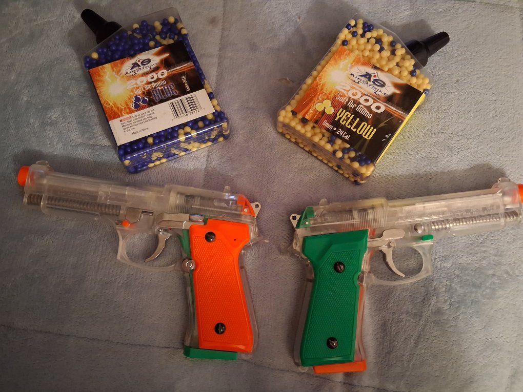 Air Soft pistola's and ammo