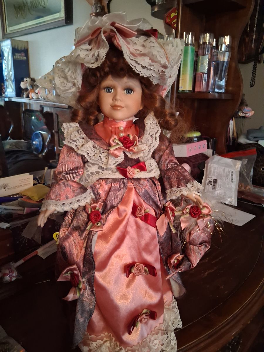 Vintage Porcelain Collector Dolls Set with Elaborate Lace Dresses