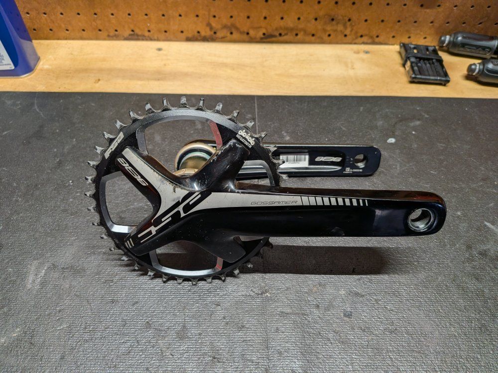 FSA Gossamer Crankset & Bottom Bracket