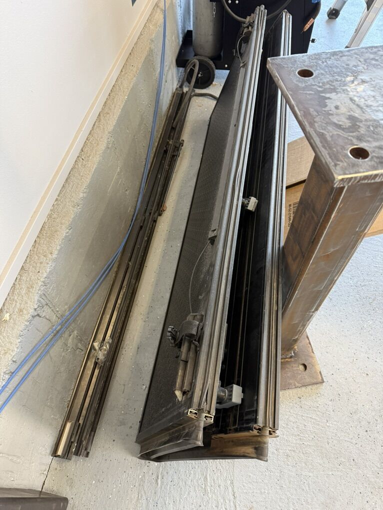 Dodge Ram 1500 Tonneau Cover