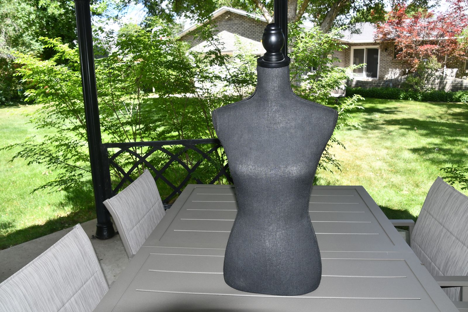 MANNEQUIN ~ HEIGHT 30" ~ WIDTH 14" ~ DEPTH 9" ~ DISPLAY of JEWELRY or CLOTHES ~ CLEAN!