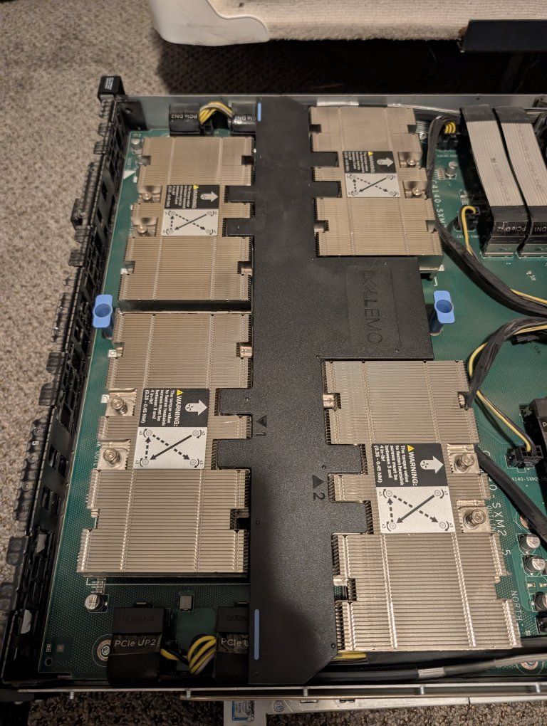 128gb VRAM 4x Tesla V100 32GB 768 DDR4 ECC RAM 2x Xeon Platinum 48 C 96 T Dell PE C4140