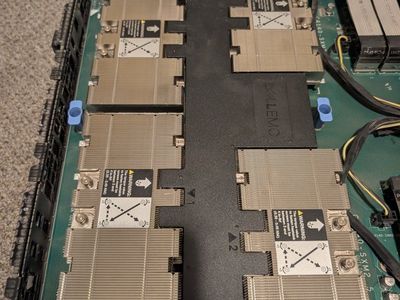 128gb VRAM 4x Tesla V100 32GB 768 DDR4 ECC RAM 2x Xeon Platinum 48 C 96 T Dell PE C4140