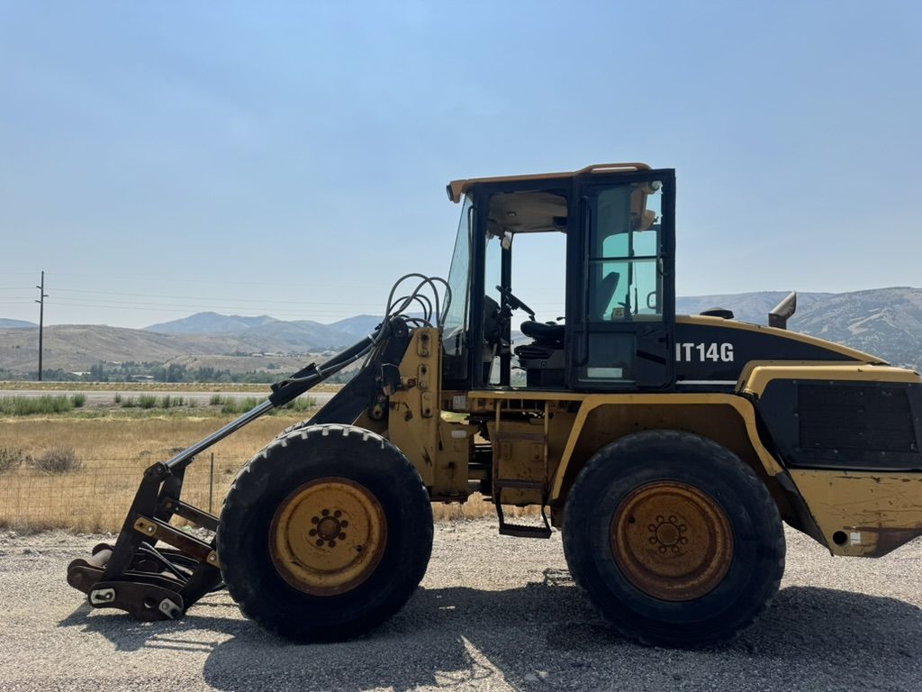 Cat IT14G Loader