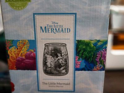 Scentsy Disney The Little Mermaid Wax Warmer in Original Box