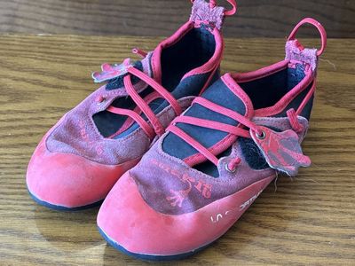 La Sportiva Kids Climbing Shoes Size 1-1.5