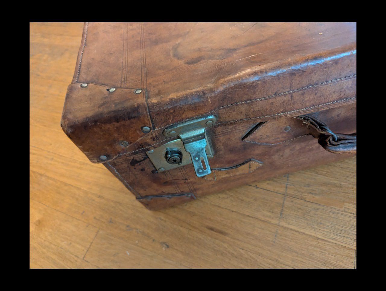 Main image 4