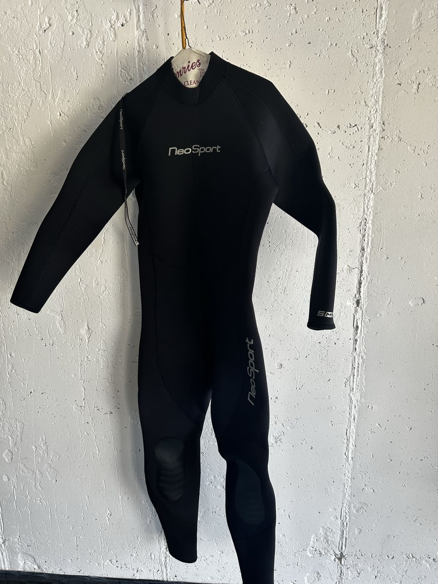 Wet suit