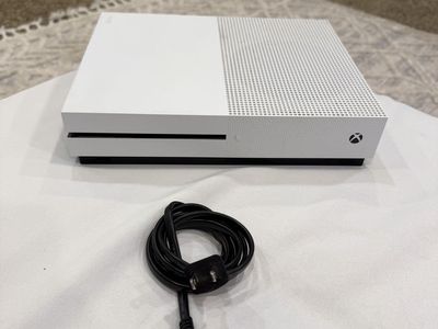Xbox One S