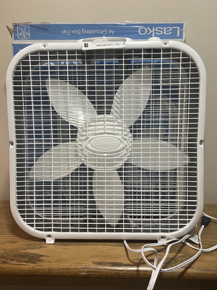 NIB Lasko Air Circulating Box Fan, 3 Quiet Speeds, Top-Mounted Controls, Easy-Carry Handle, White