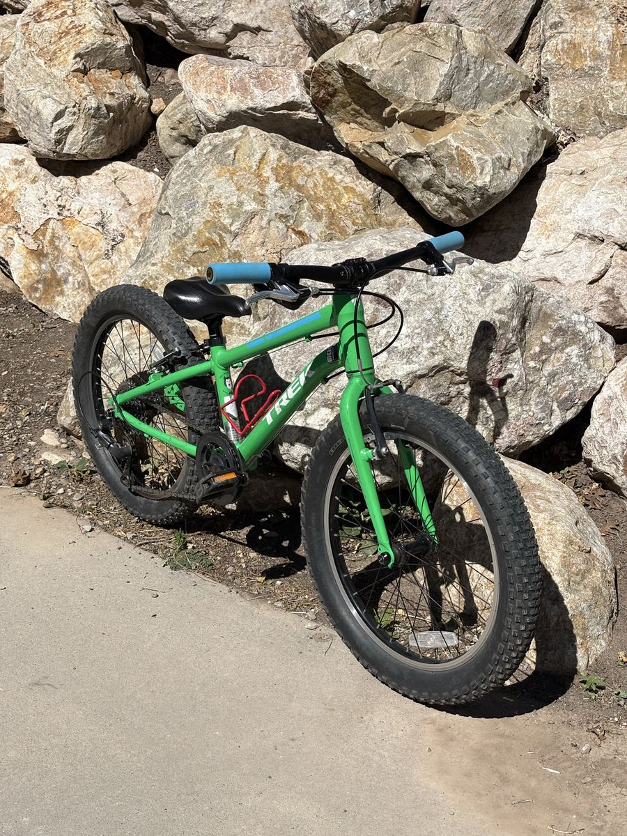 20” Trek Superfly