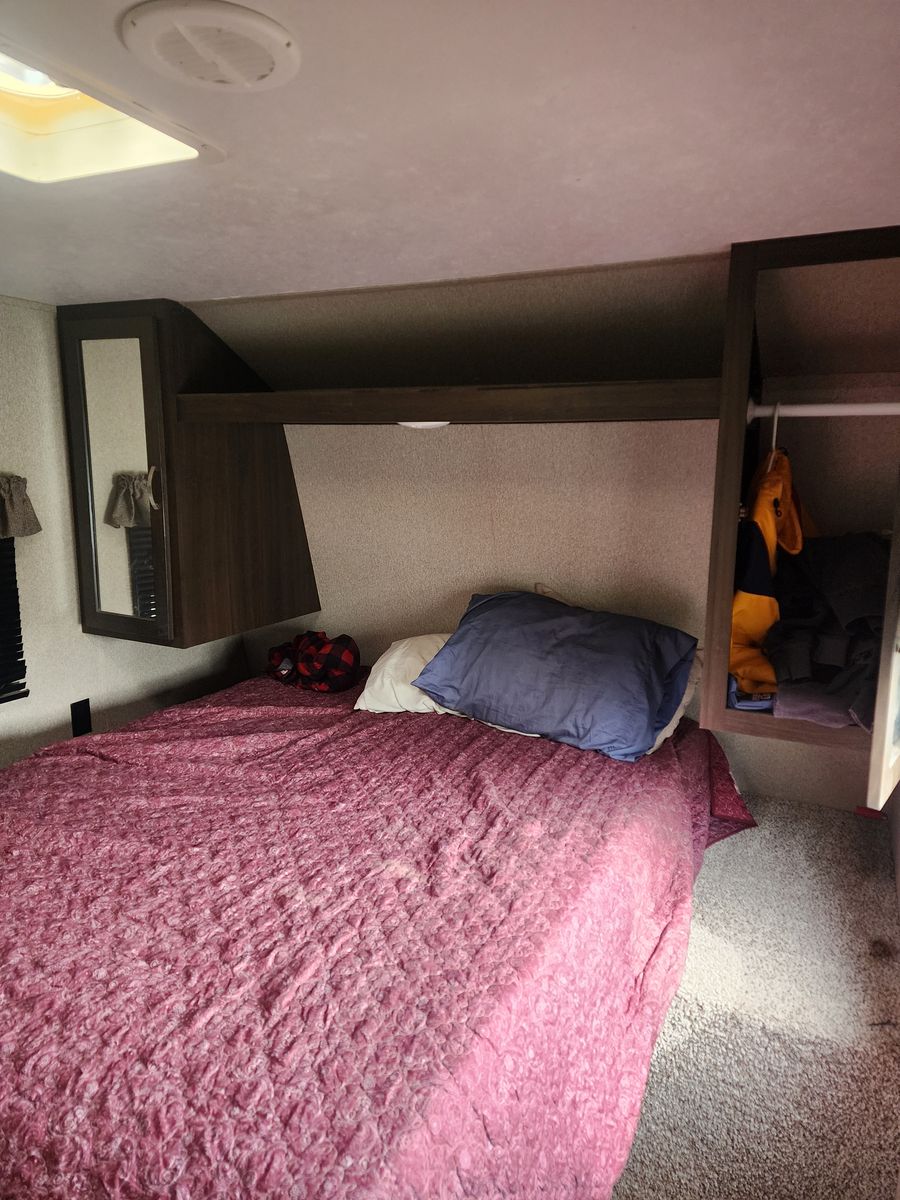 Main image 11