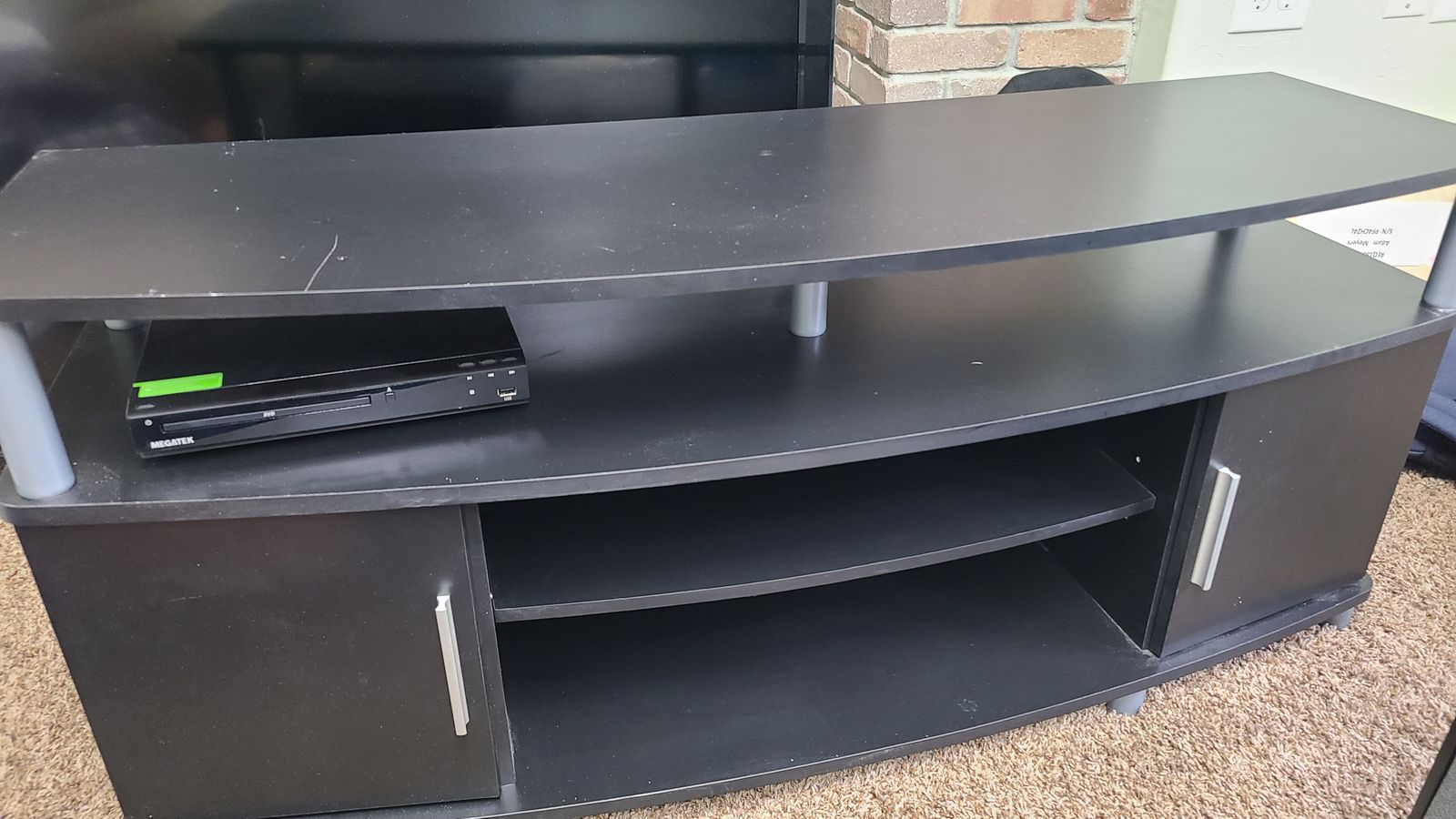 Entertainment center