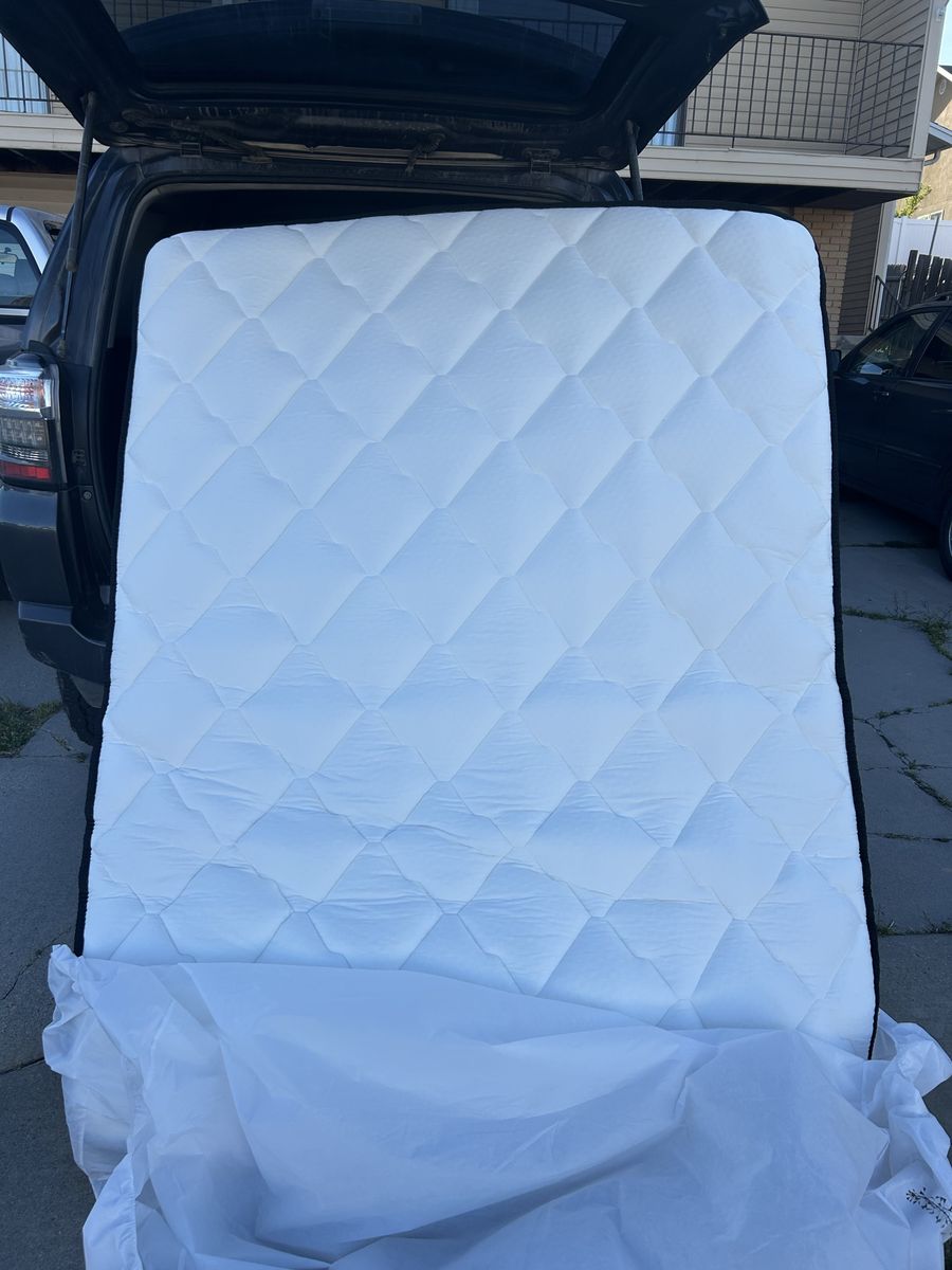 Queen Size Mattress New