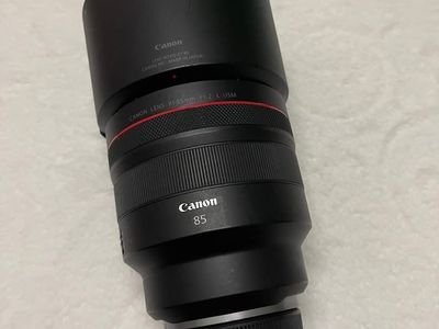 R8, 85mm