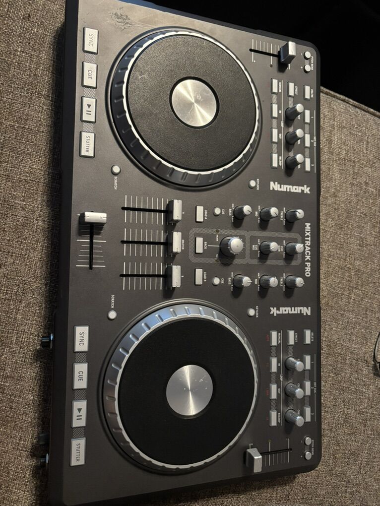 Nice Numark Mix Track Pro Music Mixer For Djs