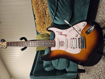 Crate Electra Strat style guitar