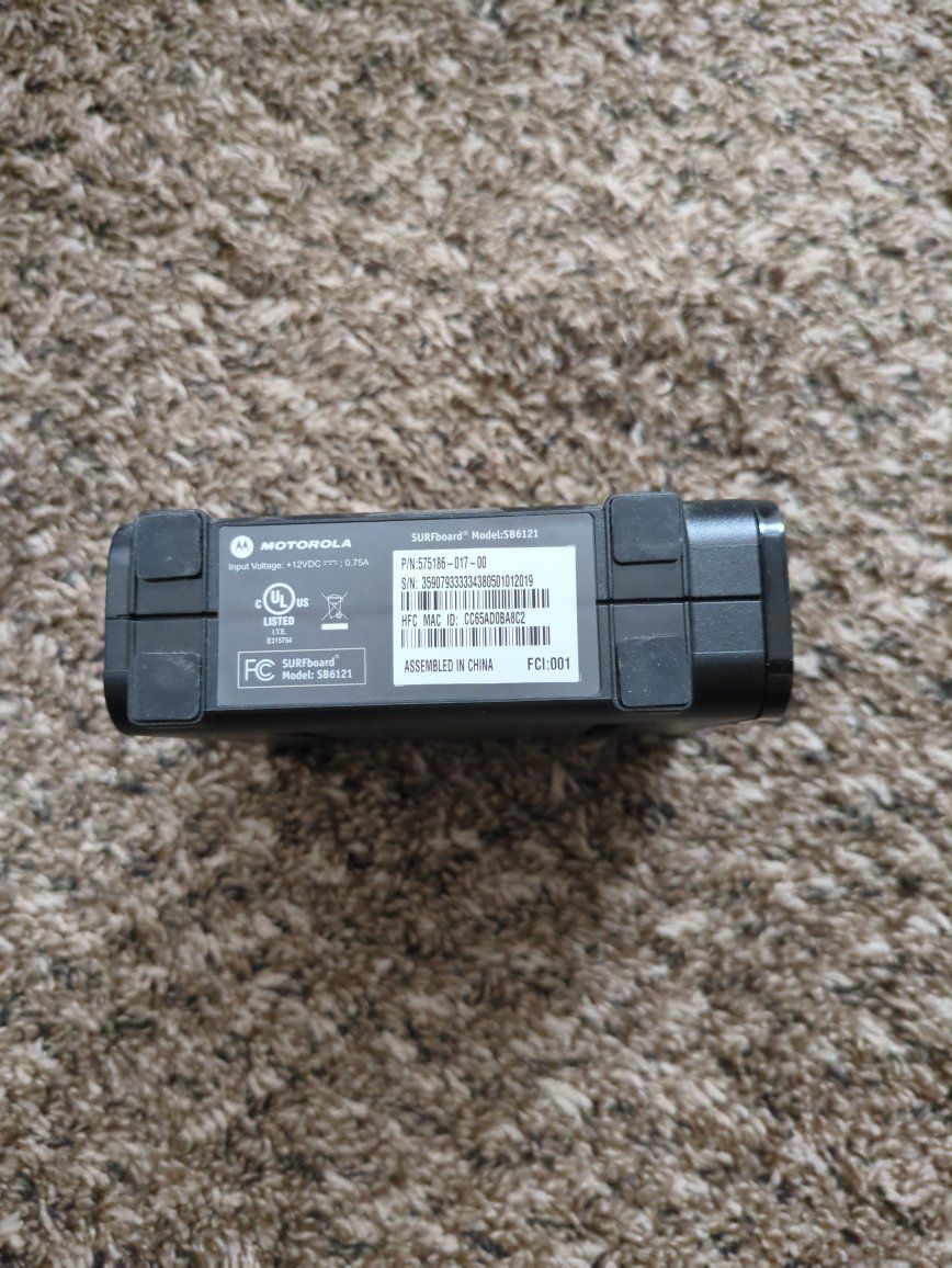 Motorola SURFboard SB6121 DOCSIS 3.0 Cable Modem
