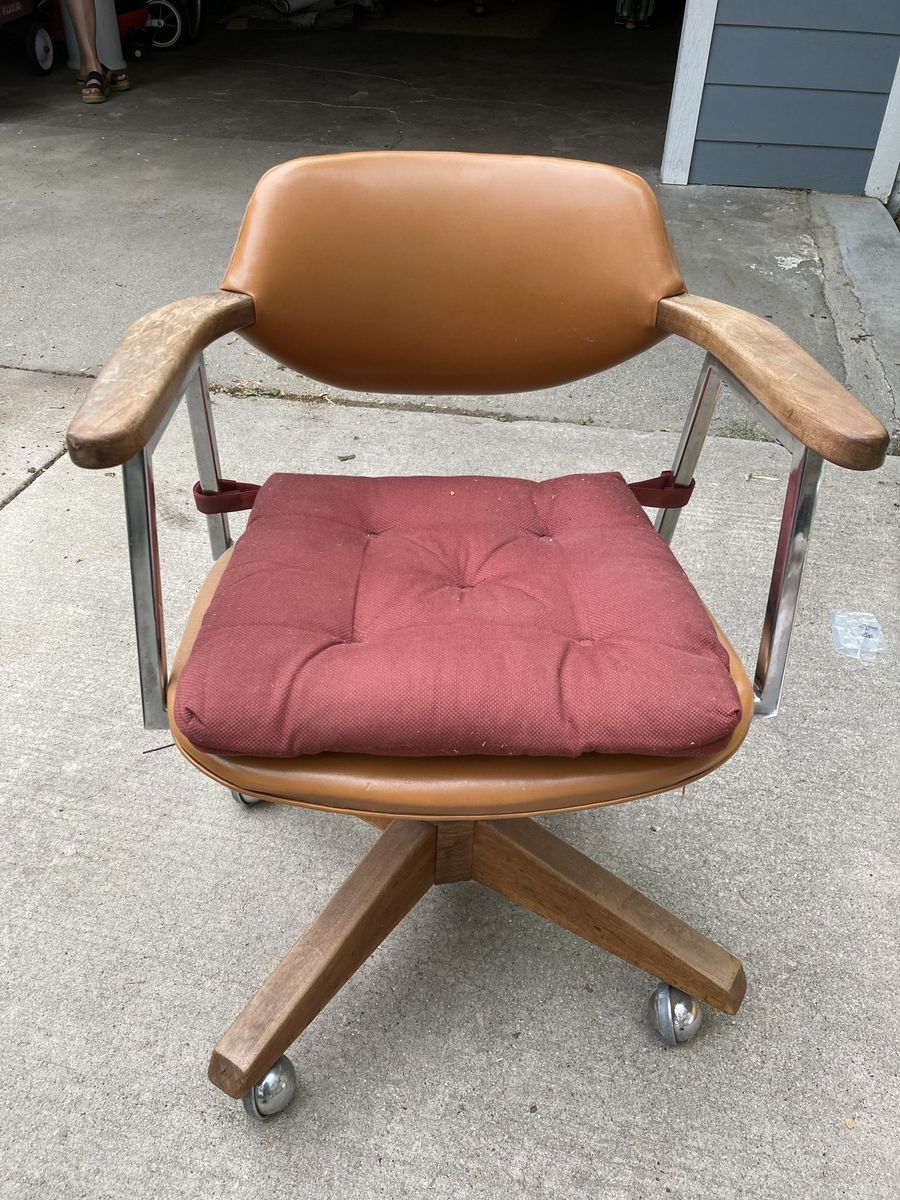 Vintage Mid mod style office chair