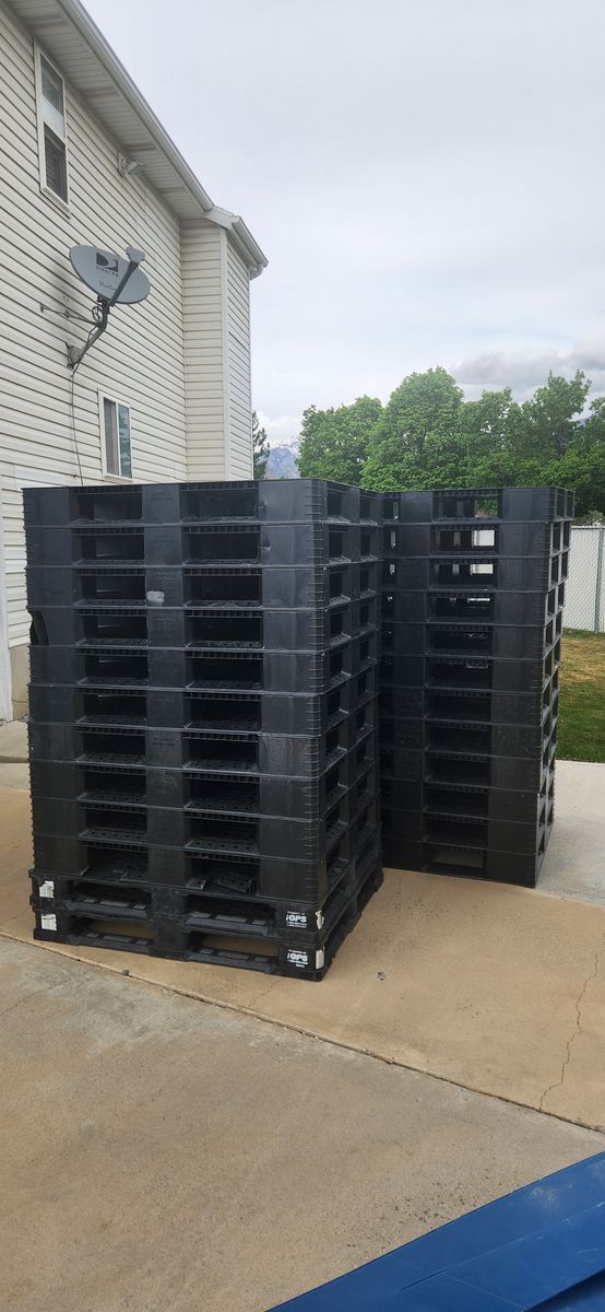 48 x 40 Plastic Pallets