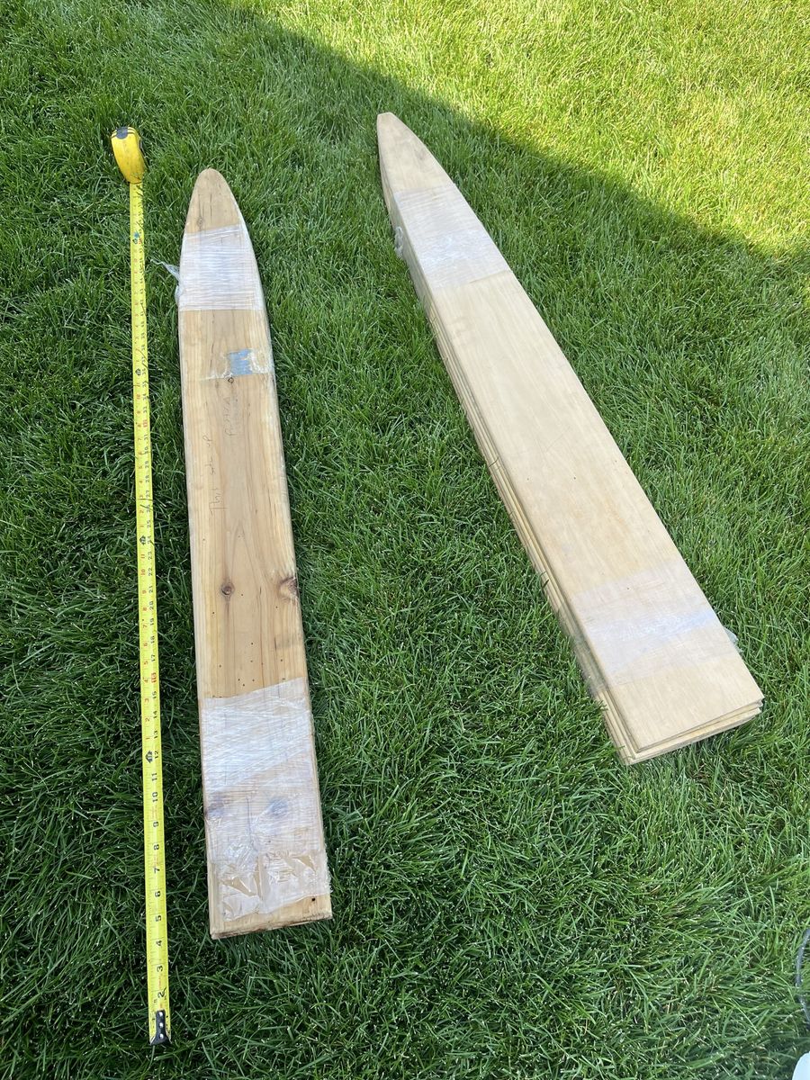Trapping supplies: raccoon/fox wooden stretchers (6)