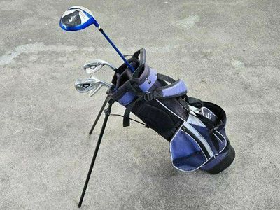 Kids Confidence Right Handed Golf 4 Clubs Driver Bag Ping Taylormade Titleist