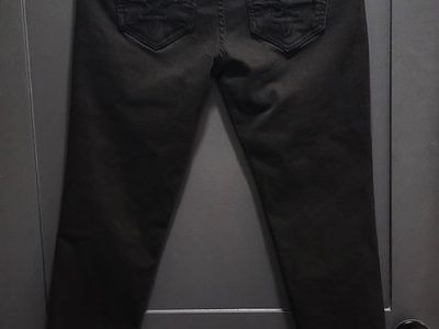 Rock Revival Kamil Low-Rise Skinny Jean (27x30)