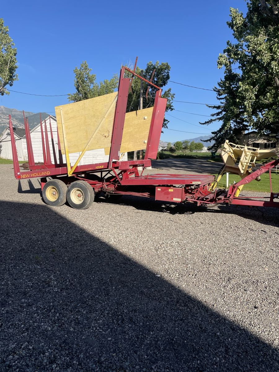 1032 bale wagon
