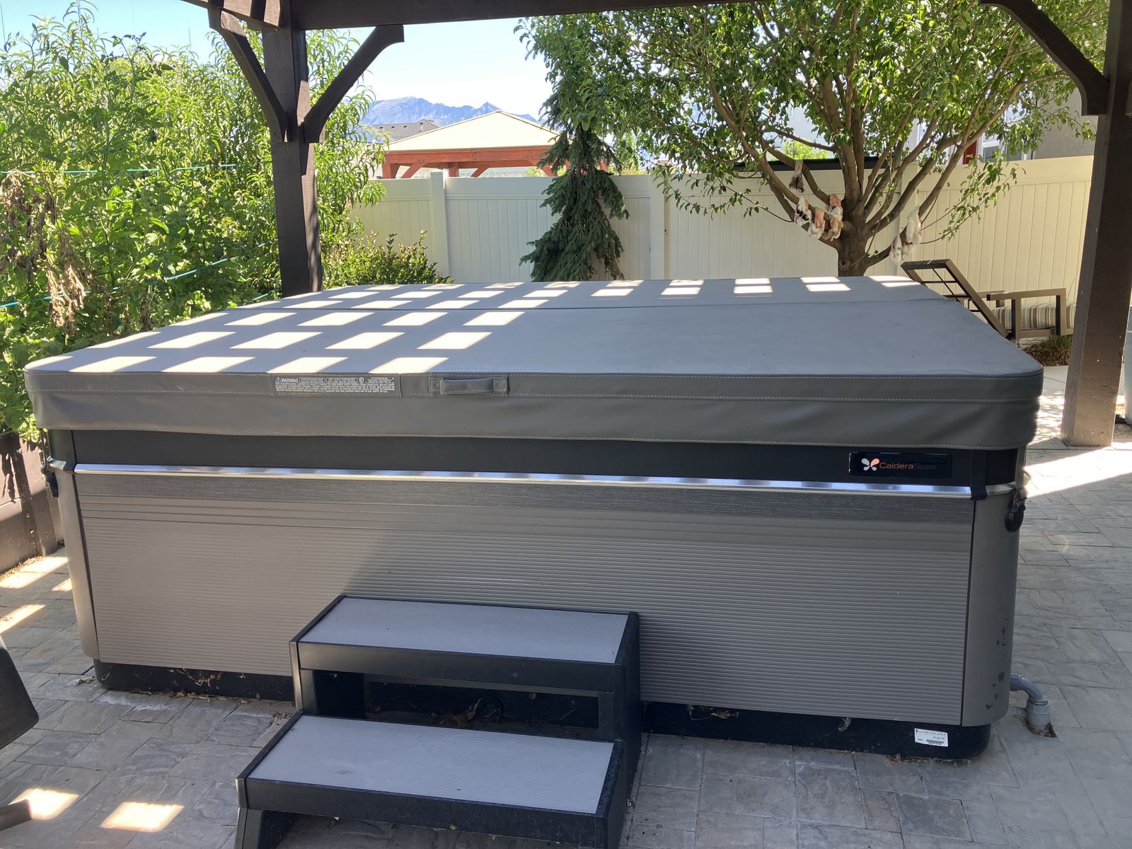 2024 Cantabria Utopia Series 8-person Hot Tub - Like New - $18,500
