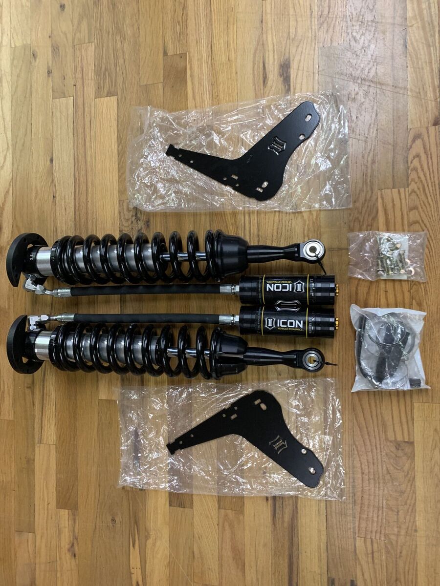 ICON Vehicle Dynamics V.S. 2.5 Series Remote Reservoir Coilover Kit Toyota Tundra Toyota Sequoia OverLand 58750